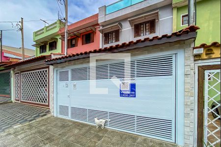 Casa à venda com 231m², 3 quartos e 2 vagasFachada