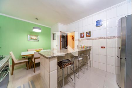 Casa à venda com 231m², 3 quartos e 2 vagasCozinha 