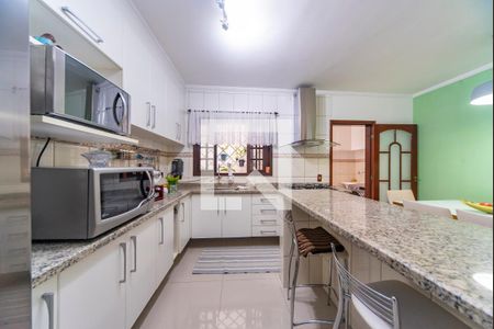 Casa à venda com 231m², 3 quartos e 2 vagasCozinha 