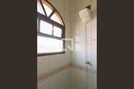 Casa à venda com 124m², 3 quartos e 2 vagasBanheiro