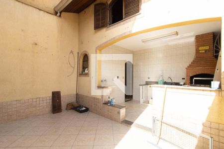 Casa à venda com 124m², 3 quartos e 2 vagasChurrasqueira