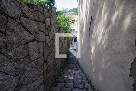 Casa à venda com 350m², 3 quartos e 1 vagaÁrea