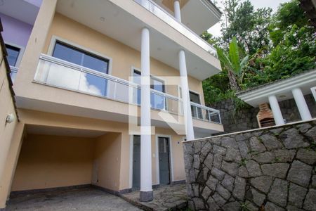 Casa à venda com 350m², 3 quartos e 1 vagaFrente da Casa