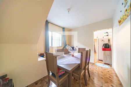 Casa à venda com 150m², 3 quartos e 2 vagas Casa à venda com 150m², 3 quartos e 2 vagasSala de Jantar