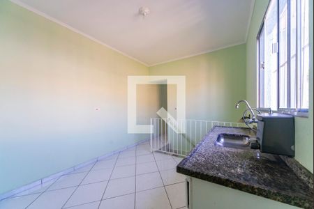 Casa à venda com 150m², 3 quartos e 2 vagas Casa à venda com 150m², 3 quartos e 2 vagasCozinha