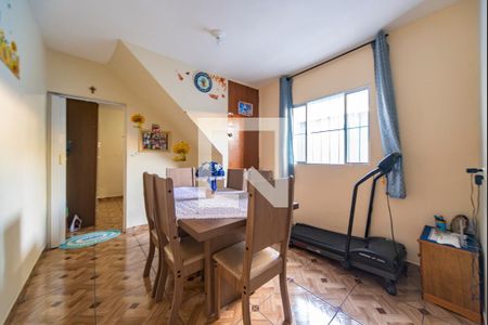Casa à venda com 150m², 3 quartos e 2 vagas Casa à venda com 150m², 3 quartos e 2 vagasSala de Jantar