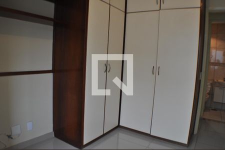 Apartamento para alugar com 68m², 2 quartos e 1 vagaQuarto 1