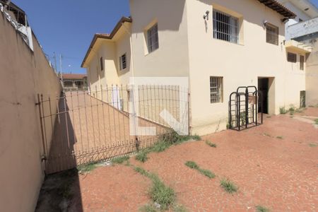 Casa à venda com 600m², 5 quartos e 20 vagasQuintal
