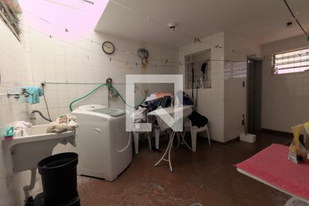 Casa à venda com 600m², 5 quartos e 20 vagasÁrea de Serviço