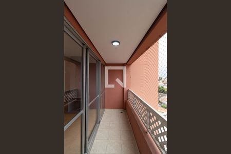 Apartamento à venda com 77m², 3 quartos e 2 vagasVaranda 