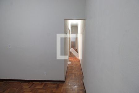 Corredor de casa para alugar com 2 quartos, 60m² em Madureira, Rio de Janeiro