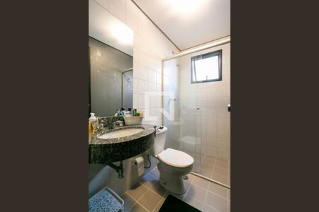 Apartamento à venda com 65m², 2 quartos e 1 vaga Apartamento à venda com 65m², 2 quartos e 1 vagaBanheiro da suíte