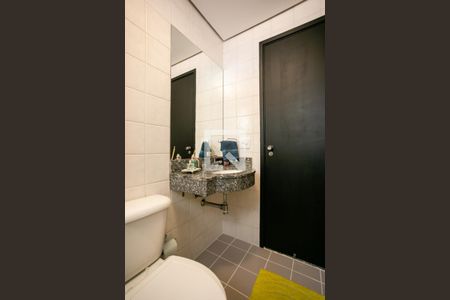 Apartamento à venda com 65m², 2 quartos e 1 vaga Apartamento à venda com 65m², 2 quartos e 1 vagaBanheiro