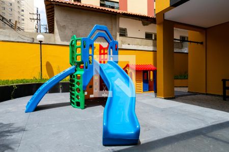 Apartamento à venda com 65m², 2 quartos e 1 vaga Apartamento à venda com 65m², 2 quartos e 1 vagaÁrea comum - Playground