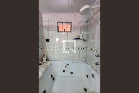 Casa à venda com 150m², 3 quartos e 2 vagasBanheiro da Suíte