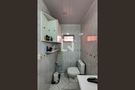 Casa à venda com 150m², 3 quartos e 2 vagasBanheiro da Suíte