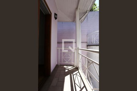 Casa de condomínio para alugar com 335m², 3 quartos e 4 vagasSacada