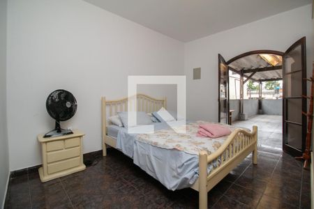 Casa à venda com 200m², 5 quartos e 2 vagasSuíte 2