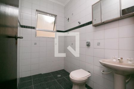 Casa à venda com 200m², 5 quartos e 2 vagasBanheiro 