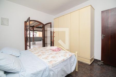 Casa à venda com 200m², 5 quartos e 2 vagasSuíte 2