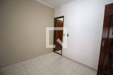 Sala de Estar de casa para alugar com 4 quartos, 153m² em Chácara Nossa Senhora Aparecida, São Paulo