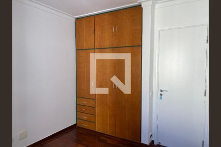 Apartamento à venda com 186m², 3 quartos e 2 vagasQuarto 2