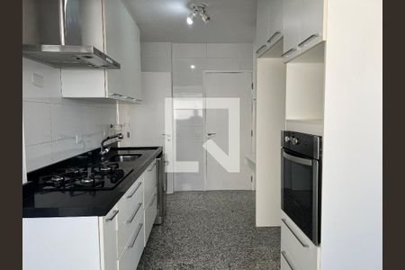 Apartamento à venda com 186m², 3 quartos e 2 vagasCozinha