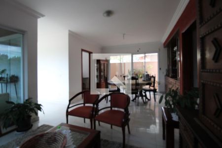 Sala de casa à venda com 3 quartos, 300m² em Bairro das Palmeiras, Campinas