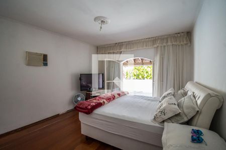 Casa à venda com 770m², 5 quartos e 9 vagasSuíte 4