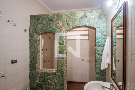 Casa à venda com 770m², 5 quartos e 9 vagasBanheiro da Suíte 3