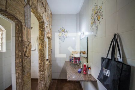 Casa à venda com 770m², 5 quartos e 9 vagasBanheiro da Suíte 4