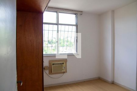 Quarto 2 de apartamento para alugar com 2 quartos, 70m² em Ze Garoto, São Gonçalo