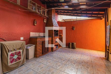 Casa à venda com 150m², 3 quartos e 1 vagaÁrea de Serviço