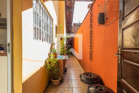 Casa à venda com 150m², 3 quartos e 1 vagaCorredor Externo
