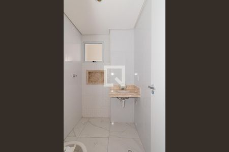 Banheiro de apartamento à venda com 1 quarto, 31m² em Vila Gustavo, São Paulo
