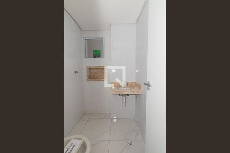Banheiro de apartamento à venda com 1 quarto, 42m² em Vila Gustavo, São Paulo