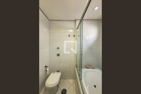 Apartamento à venda com 153m², 3 quartos e 3 vagasBanheiro Social