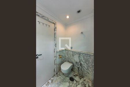 Apartamento à venda com 153m², 3 quartos e 3 vagasBanheiro da Suíte