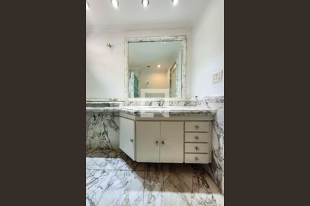 Apartamento à venda com 153m², 3 quartos e 3 vagasBanheiro da Suíte