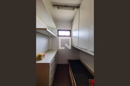 Apartamento à venda com 153m², 3 quartos e 3 vagasQuarto de serviço