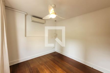 Apartamento à venda com 153m², 3 quartos e 3 vagasSuíte