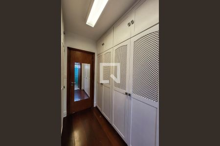 Apartamento à venda com 153m², 3 quartos e 3 vagascloset Suíte