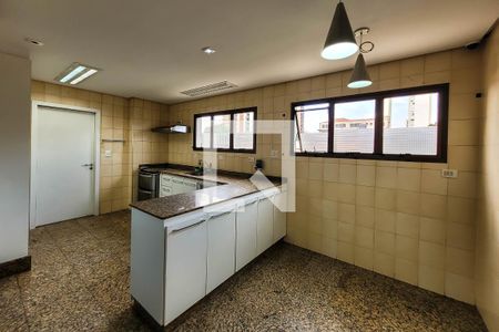 Apartamento à venda com 153m², 3 quartos e 3 vagasCozinha