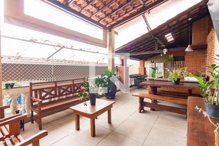 Casa à venda com 300m², 3 quartos e 4 vagas Casa à venda com 300m², 3 quartos e 4 vagasEspaço Gourmet