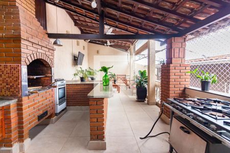 Casa à venda com 300m², 3 quartos e 4 vagas Casa à venda com 300m², 3 quartos e 4 vagasEspaço Gourmet