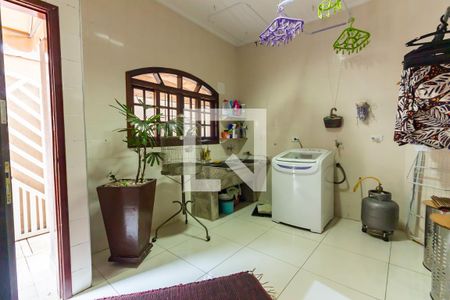 Casa à venda com 300m², 3 quartos e 4 vagas Casa à venda com 300m², 3 quartos e 4 vagasÁrea de Serviço