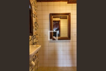 Casa à venda com 300m², 3 quartos e 4 vagas Casa à venda com 300m², 3 quartos e 4 vagasBanheiro de Serviço