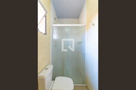 Casa à venda com 200m², 3 quartos e 4 vagasBanheiro da suíte 4