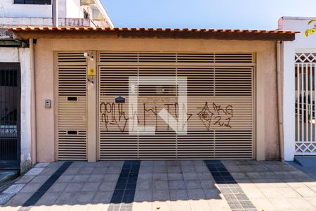 Casa à venda com 200m², 3 quartos e 4 vagasFachada 