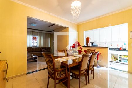 Casa à venda com 200m², 3 quartos e 4 vagasSala de jantar 